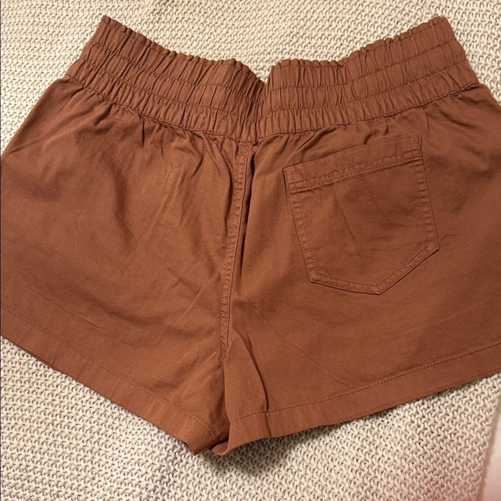 Aerie High Waist Brown Women's Shorts - Picture 3 of 3